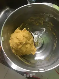 Make Pumpkin buns step 2