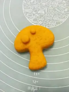 Make Pumpkin buns step 4