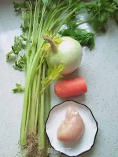 Make White onion fried celery step 0