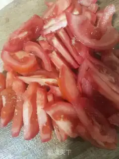 Make Tomato fried eggs step 0