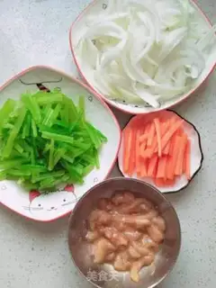 Make White onion fried celery step 3