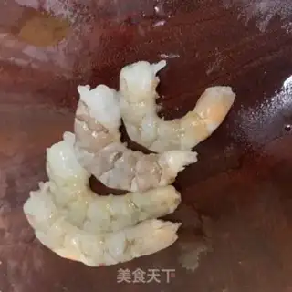Make Shrimp radish beans step 2
