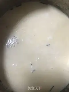 Make Homemade caramel milk tea step 11