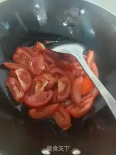 Make Tomato fried eggs step 3