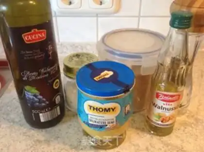 Make Pelican salad step 1