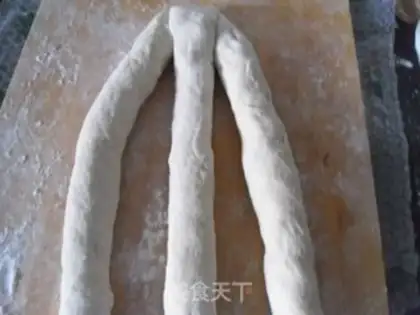Make Pinetail bread step 6