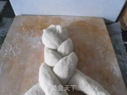 Make Pinetail bread step 7
