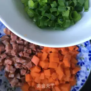 Make Weed sausage and egg fried rice step 4