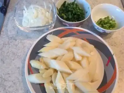 Make Pelican salad step 4