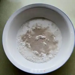 Make Ham vegetable pizza step 1