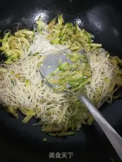 Make Pumpkin noodles step 6