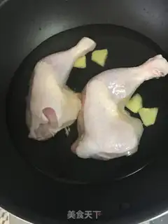 Make Spicy chicken silk step 1