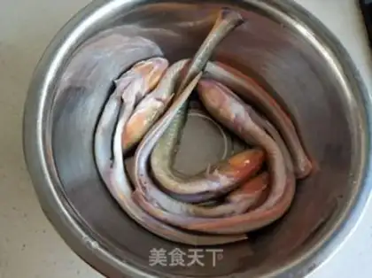 Make Soy sauce, saloon fish step 0