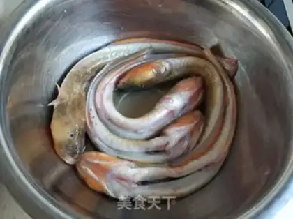 Make Soy sauce, saloon fish step 1