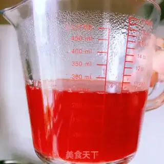 Make Milk strawberry pudding step 1