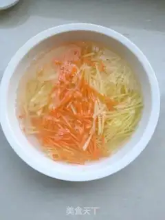 Make Potato cheese fried eggs step 1