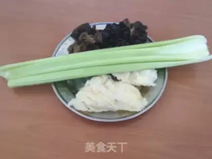 Make The fish and the celery step 2
