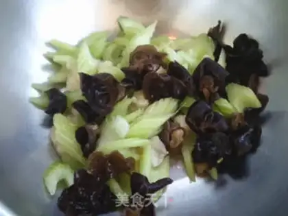 Make The fish and the celery step 9