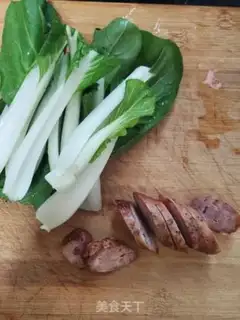 Make Black pepper sausages for urn noodles step 2