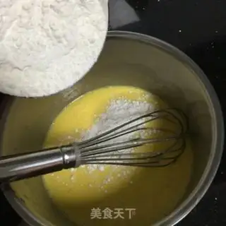 Make Strawberry roll step 3
