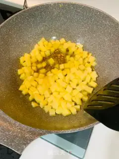 Make Pilla pepper and potatoes step 0