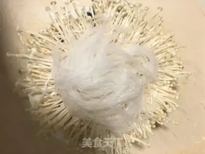Make Garlic fans step 0