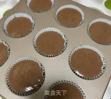 Make Coco cupcakes step 8