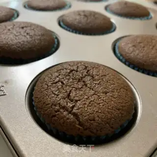 Make Coco cupcakes step 11