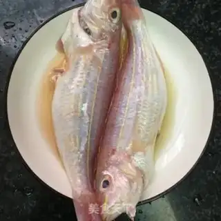 Make Soybean goldfish step 1