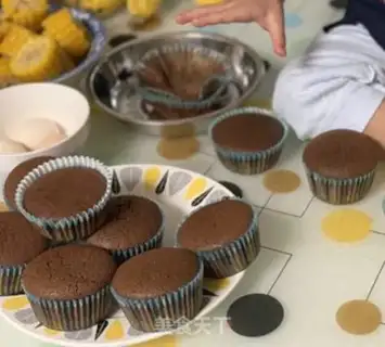 Make Coco cupcakes step 12