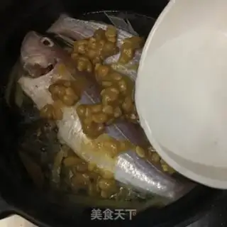 Make Soybean goldfish step 5