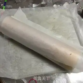 Make Strawberry roll step 15
