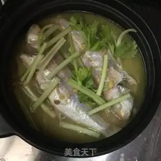 Make Soybean goldfish step 7