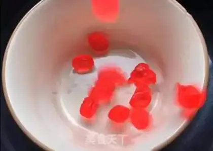 Make Milk strawberries step 2