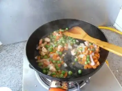 Make Shrimp egg fried rice step 5