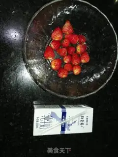 Make Strawberry shakes step 0