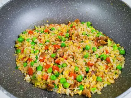 Make Vegetable beef fried rice step 5