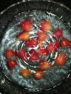 Make Strawberry shakes step 2