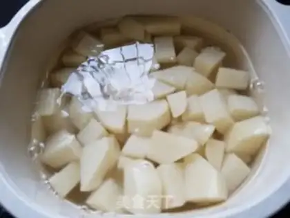 Make Black pepper potatoes step 1