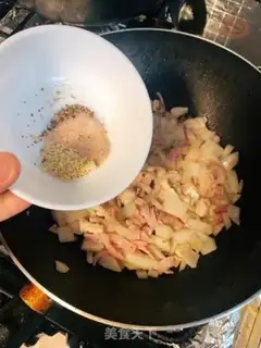 Make Bacon chicken tomato pasta step 3