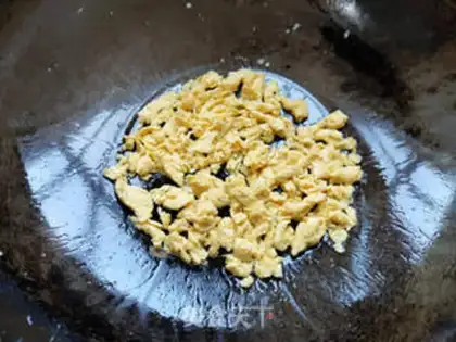 Make Scrambled eggs and kerosene step 3