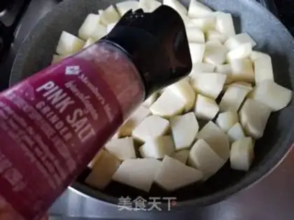 Make Black pepper potatoes step 4