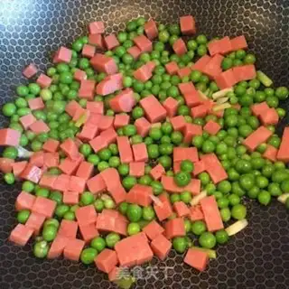 Make Peas with ham and potatoes step 2