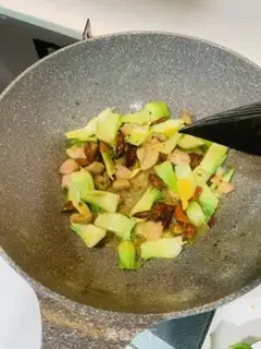 Make Shanghai