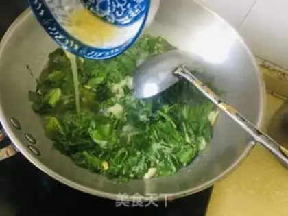 Make Salted eggs, green soup step 6