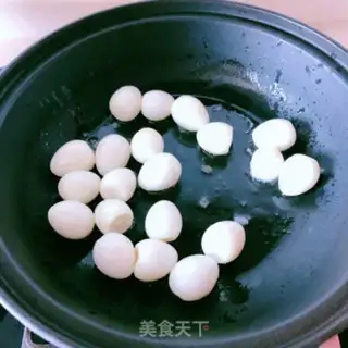 Make Tiger-skinned egg stew step 4