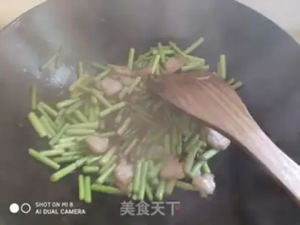 Make Garlic fried meat step 5