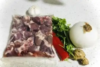 Make Onion fried duck heart step 0