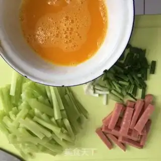 Make Eggs and ham step 0