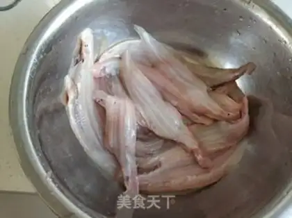 Make Dry pedal fish step 1